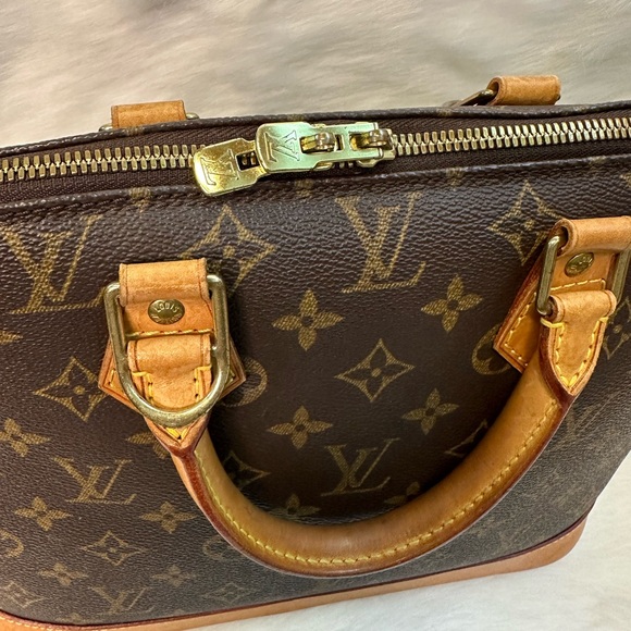 Louis Vuitton Monogram Satchel - Picture 14 of 17